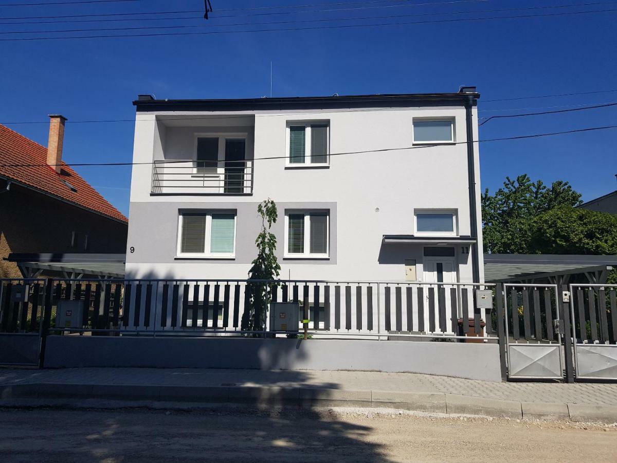 Vip Apartmany Zabnik 普列维扎 外观 照片