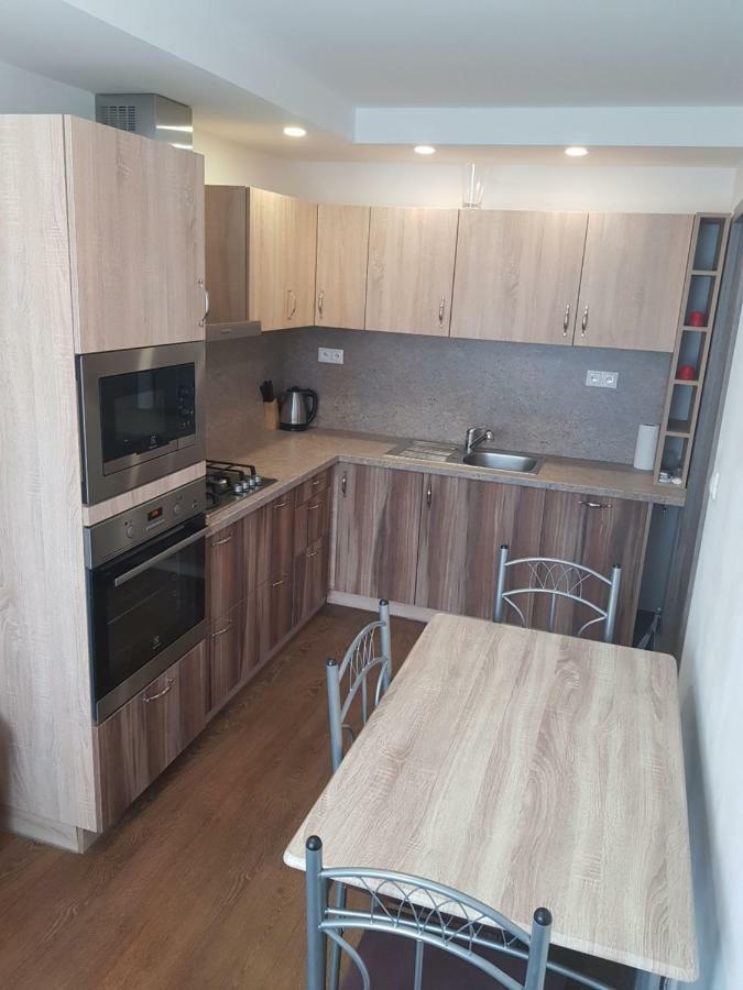 Vip Apartmany Zabnik 普列维扎 外观 照片