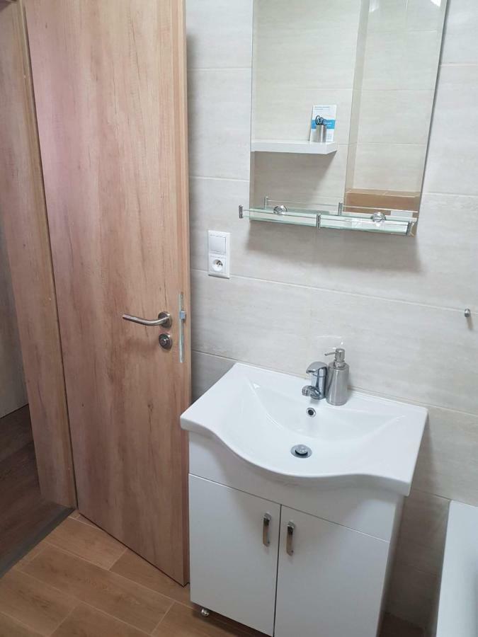 Vip Apartmany Zabnik 普列维扎 外观 照片